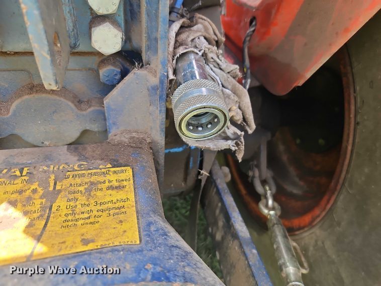 image for item EJ0159 Kioti LB1914 MFWD tractor