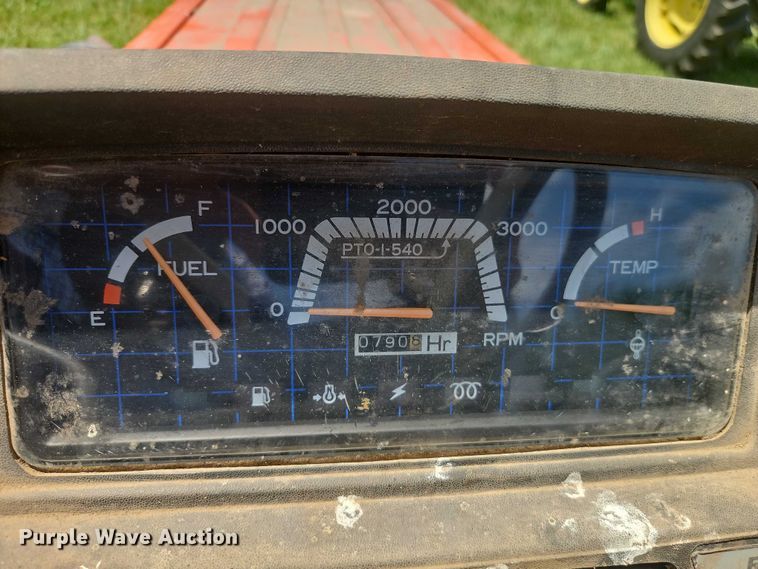 image for item EJ0159 Kioti LB1914 MFWD tractor