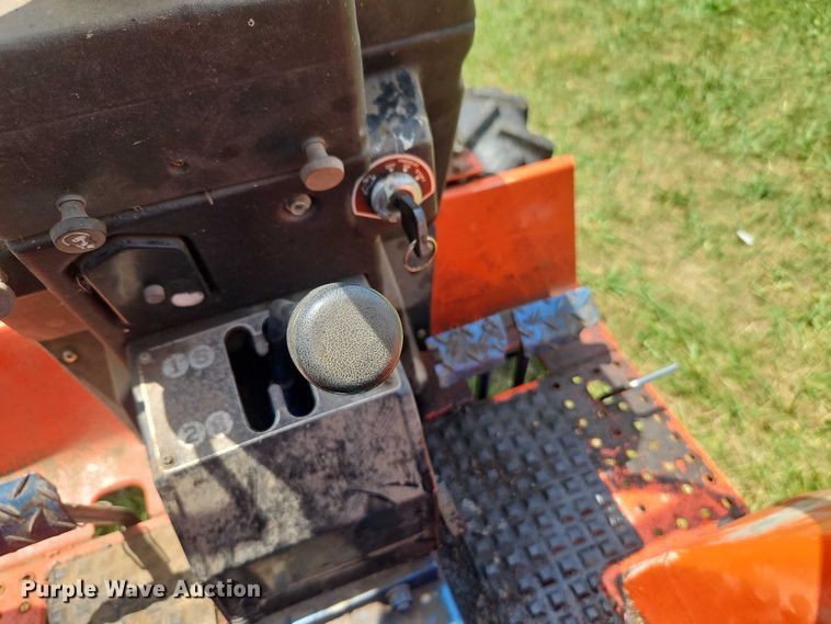 image for item EJ0159 Kioti LB1914 MFWD tractor