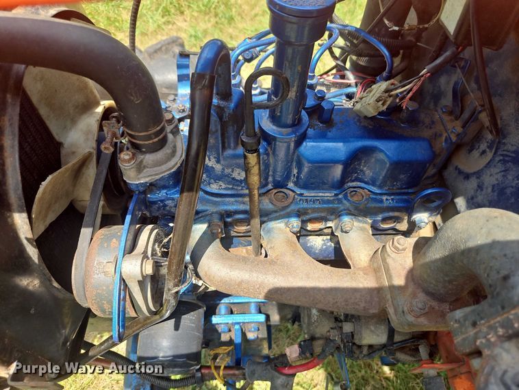 image for item EJ0159 Kioti LB1914 MFWD tractor