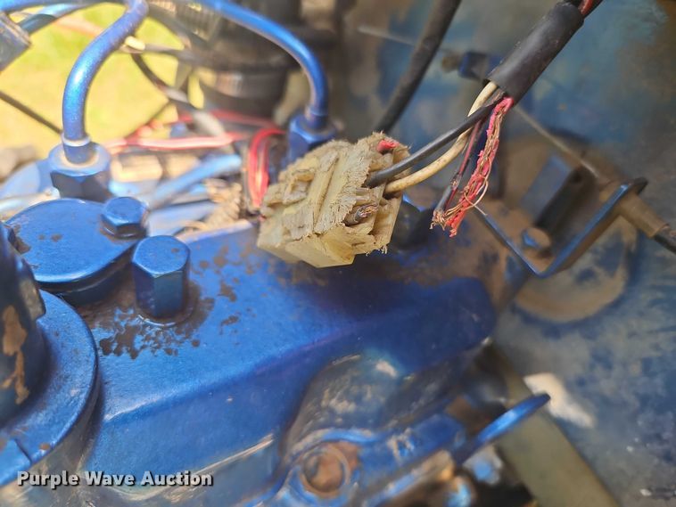 image for item EJ0159 Kioti LB1914 MFWD tractor