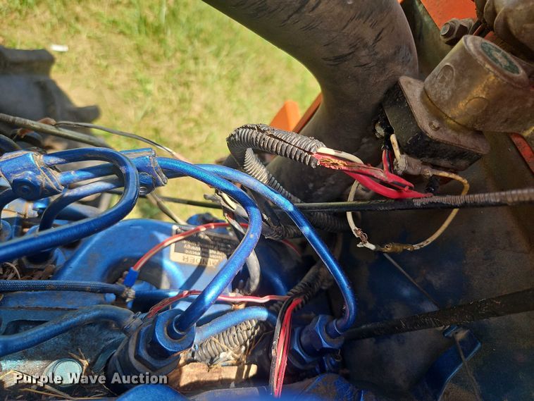 image for item EJ0159 Kioti LB1914 MFWD tractor