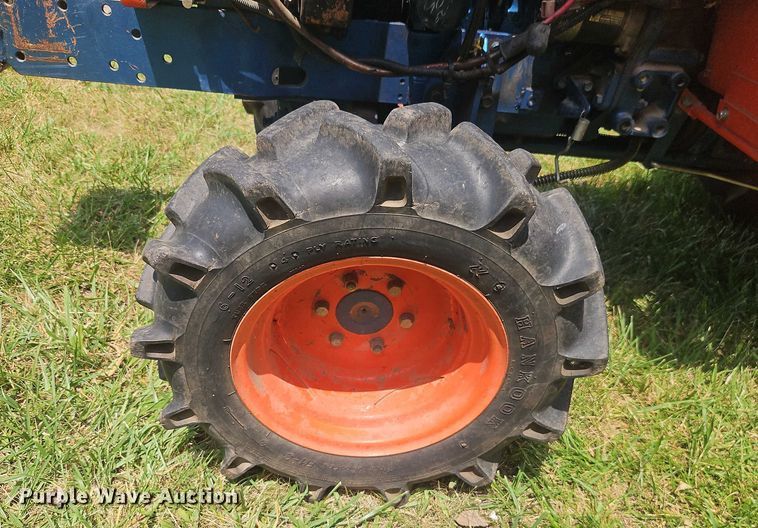 image for item EJ0159 Kioti LB1914 MFWD tractor