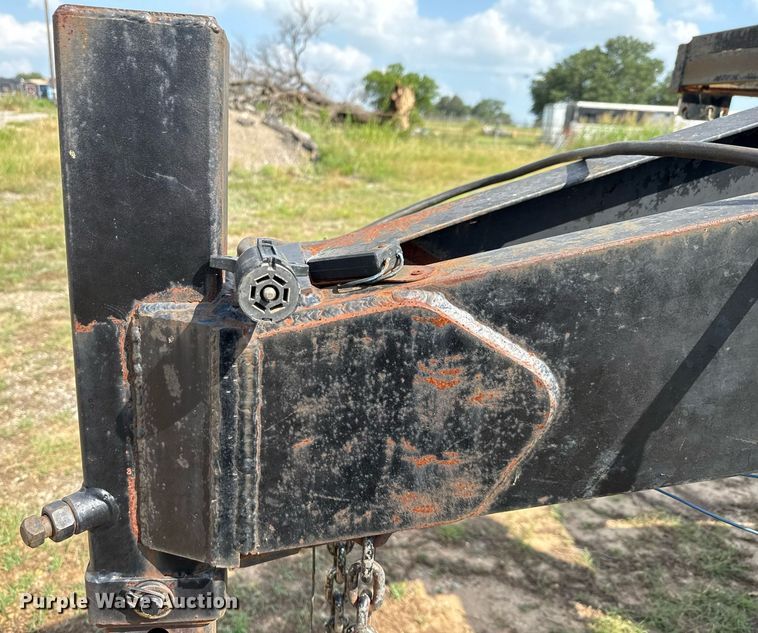 image for item EJ3838 2012 Econoline Trailers DG1029TE tilt deck equipment trailer