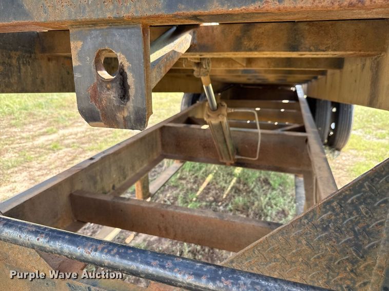 image for item EJ3838 2012 Econoline Trailers DG1029TE tilt deck equipment trailer