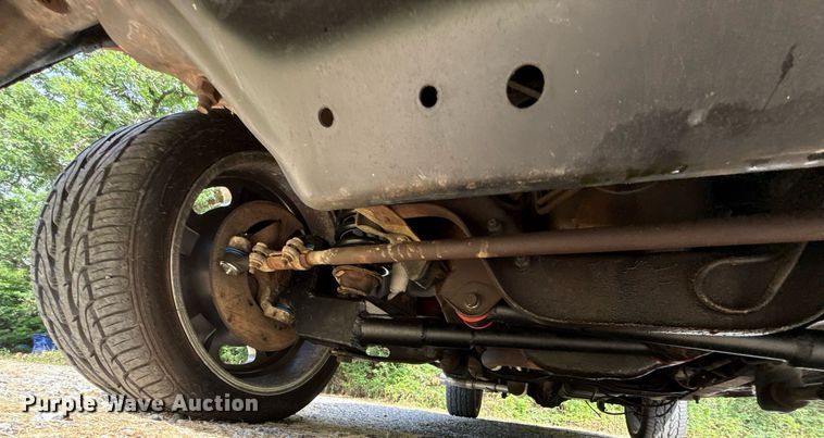 image for item EJ4491 1986 Ford F150 XLT pickup truck