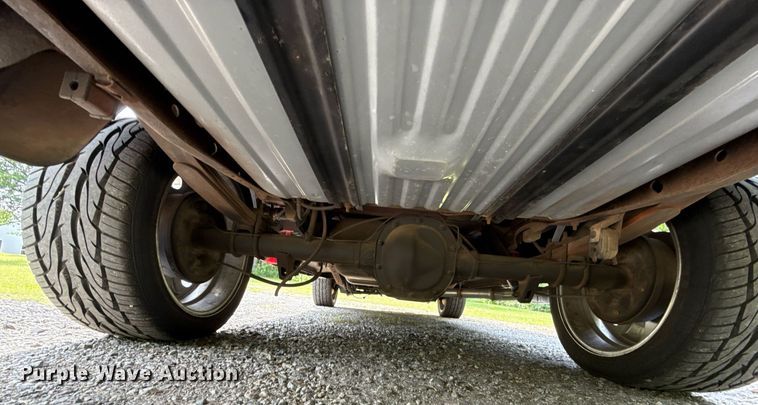 image for item EJ4491 1986 Ford F150 XLT pickup truck