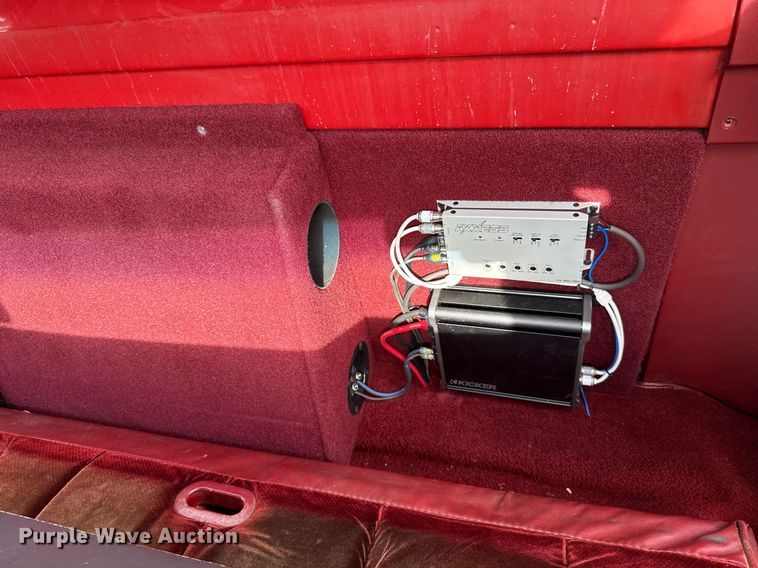 image for item EJ4491 1986 Ford F150 XLT pickup truck