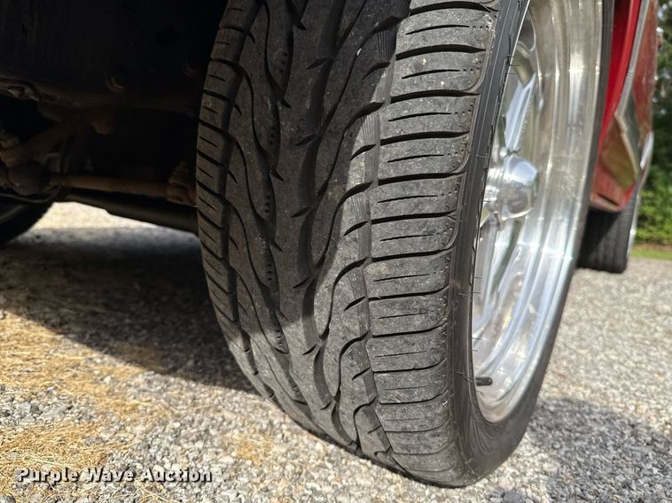 image for item EJ4491 1986 Ford F150 XLT pickup truck