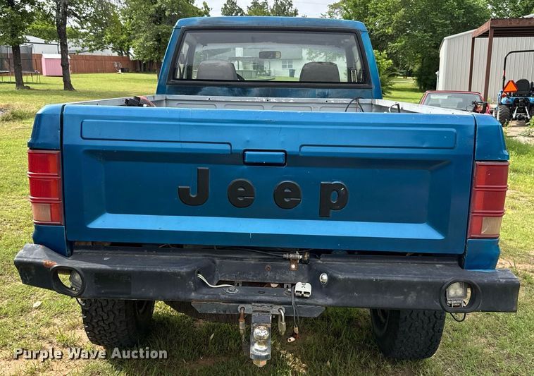image for item EJ4492 1988 Jeep Comanche pickup truck