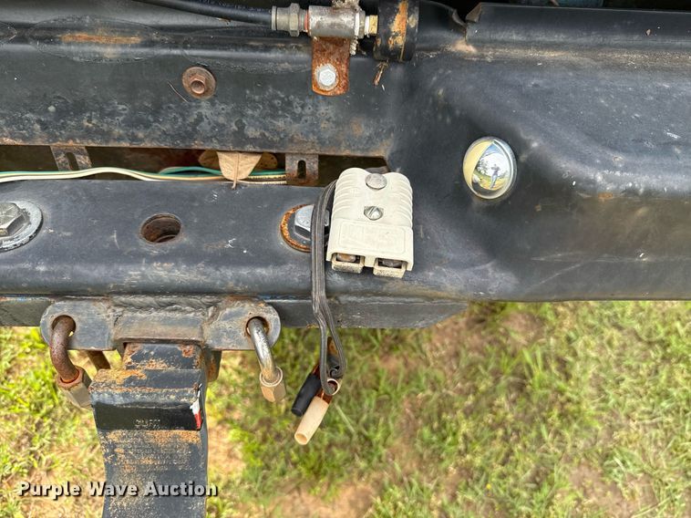 image for item EJ4492 1988 Jeep Comanche pickup truck