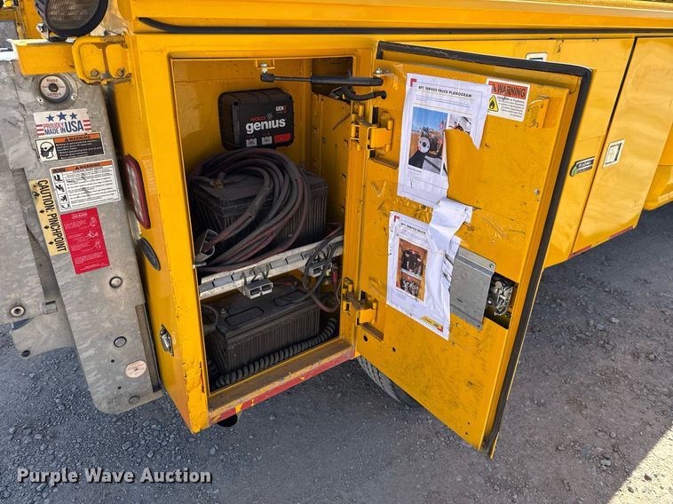 image for item EJ4532 2018 Ford F350 Super Duty XL utility bed pickup truck