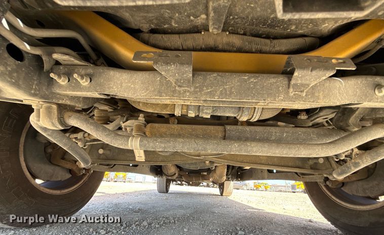 image for item EJ4532 2018 Ford F350 Super Duty XL utility bed pickup truck