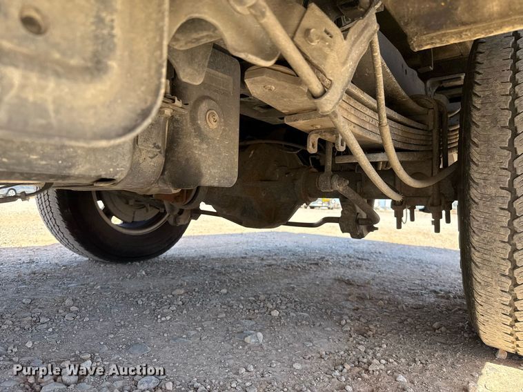 image for item EJ4532 2018 Ford F350 Super Duty XL utility bed pickup truck