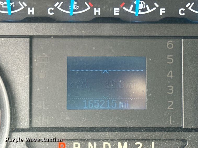 image for item EJ4549 2017 Ford F350 Super Duty utility bed pickup truck