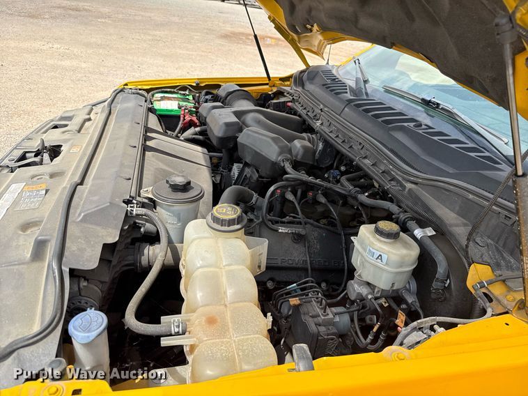 image for item EJ4549 2017 Ford F350 Super Duty utility bed pickup truck