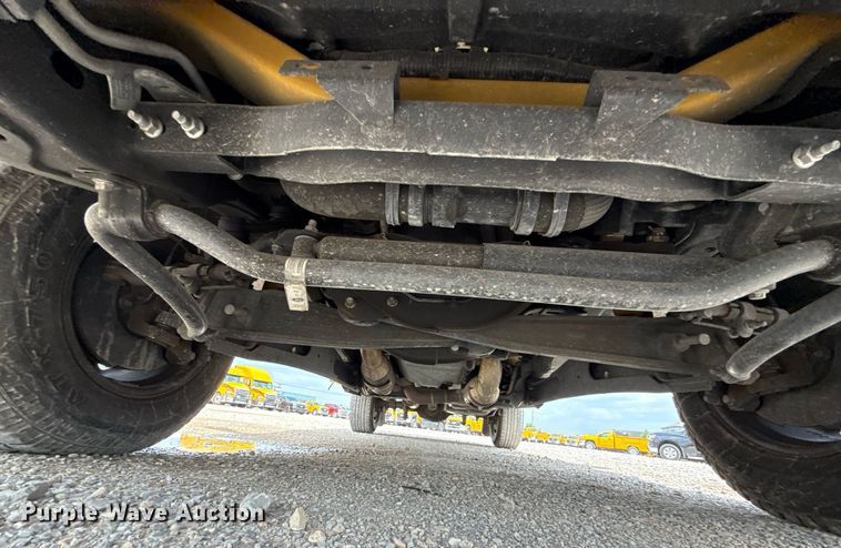 image for item EJ4549 2017 Ford F350 Super Duty utility bed pickup truck