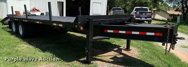 image for item EJ4721 2000 Central equipment trailer