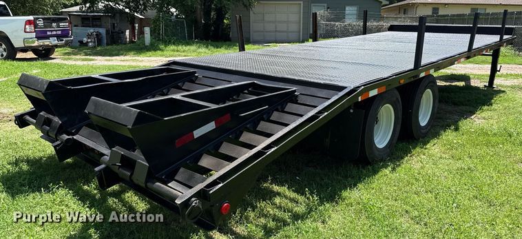 image for item EJ4721 2000 Central equipment trailer