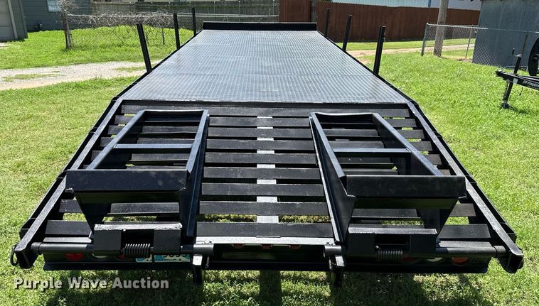 image for item EJ4721 2000 Central equipment trailer