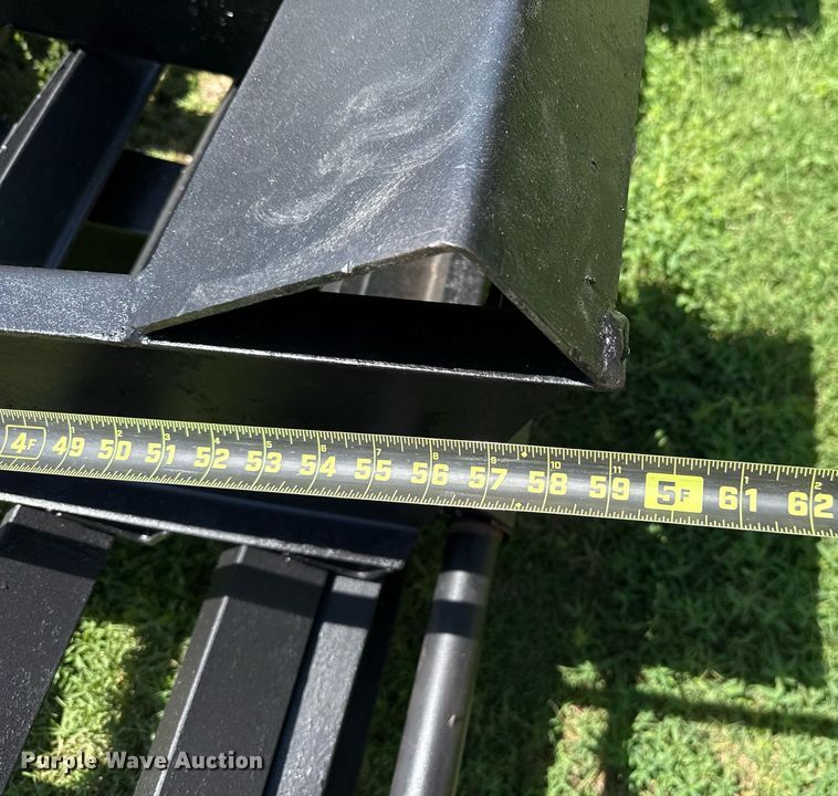 image for item EJ4721 2000 Central equipment trailer