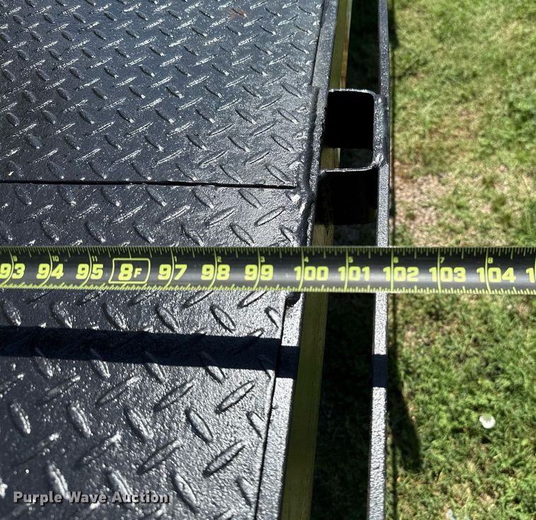 image for item EJ4721 2000 Central equipment trailer