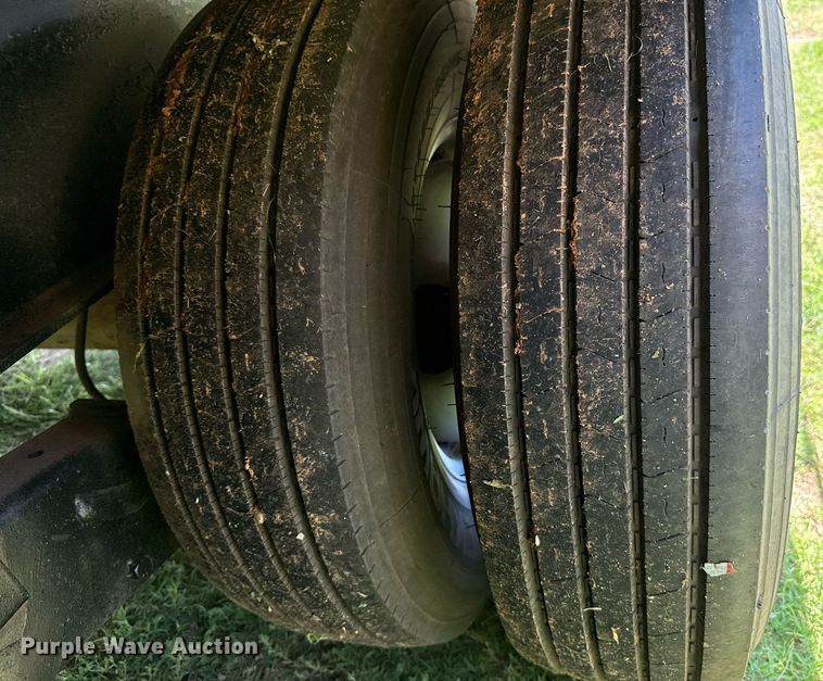 image for item EJ4721 2000 Central equipment trailer