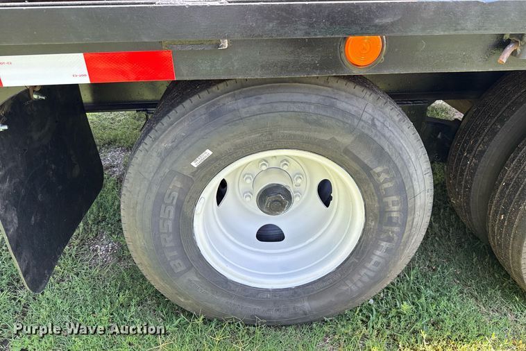 image for item EJ4721 2000 Central equipment trailer