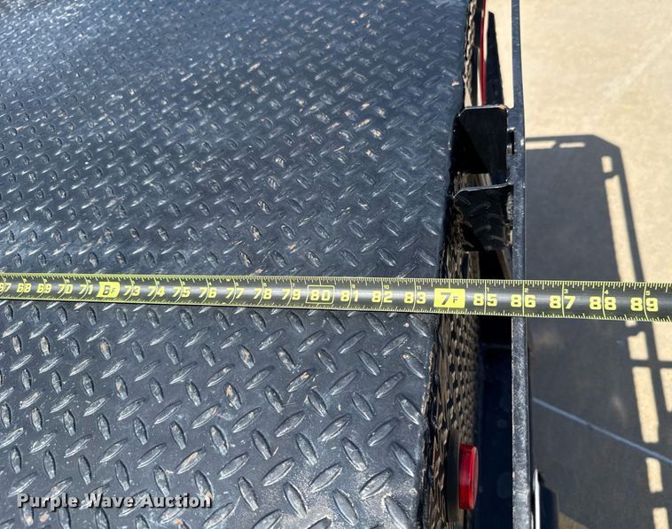 image for item EJ4757 2017 Ford F250 Super Duty XL SuperCab flatbed pickup truck