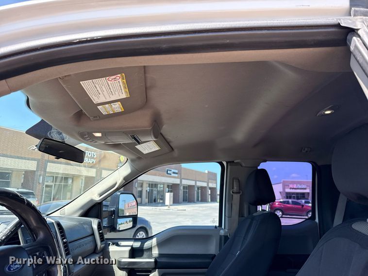 image for item EJ4757 2017 Ford F250 Super Duty XL SuperCab flatbed pickup truck