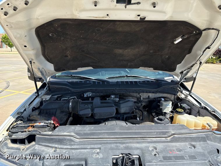 image for item EJ4757 2017 Ford F250 Super Duty XL SuperCab flatbed pickup truck