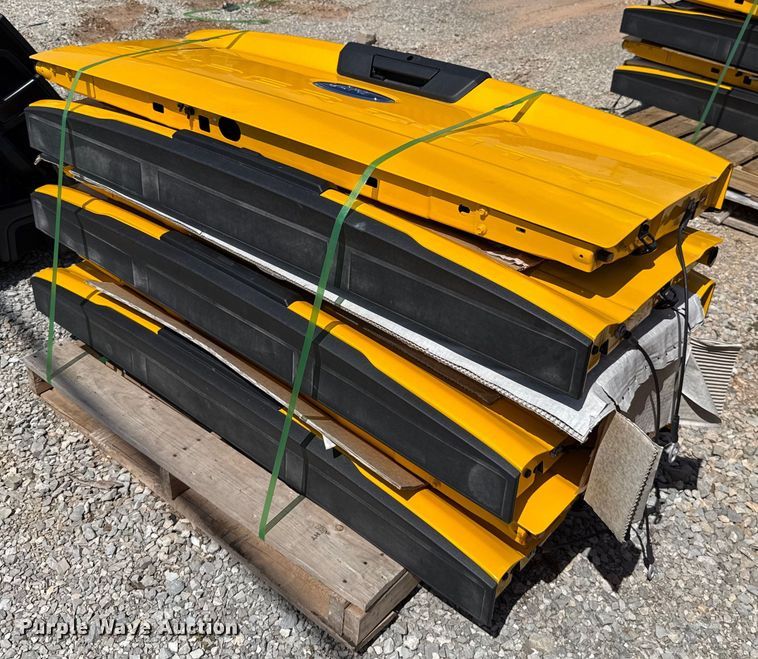 image for item EJ4759 (6) tailgates