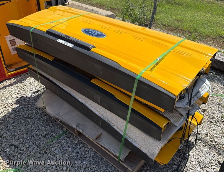 image for item EJ4759 (6) tailgates