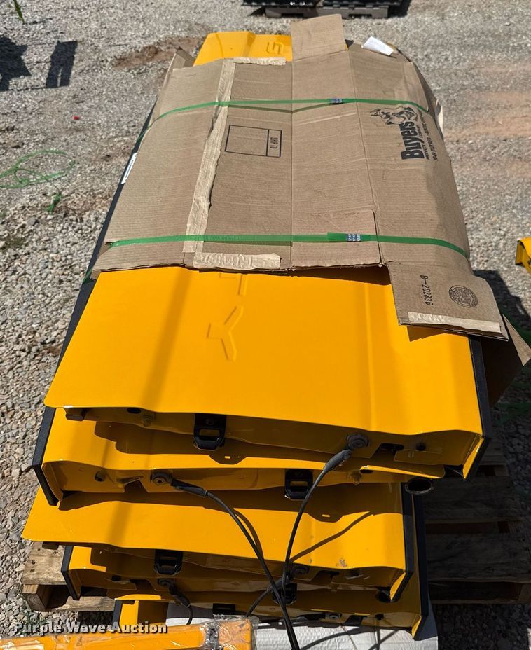 image for item EJ4760 (6) pickup truck tailgates