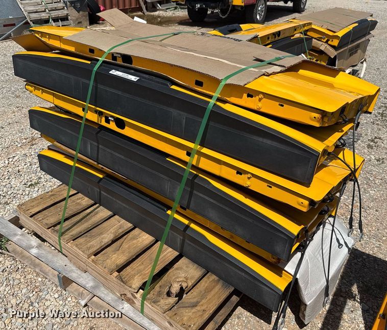 image for item EJ4760 (6) pickup truck tailgates