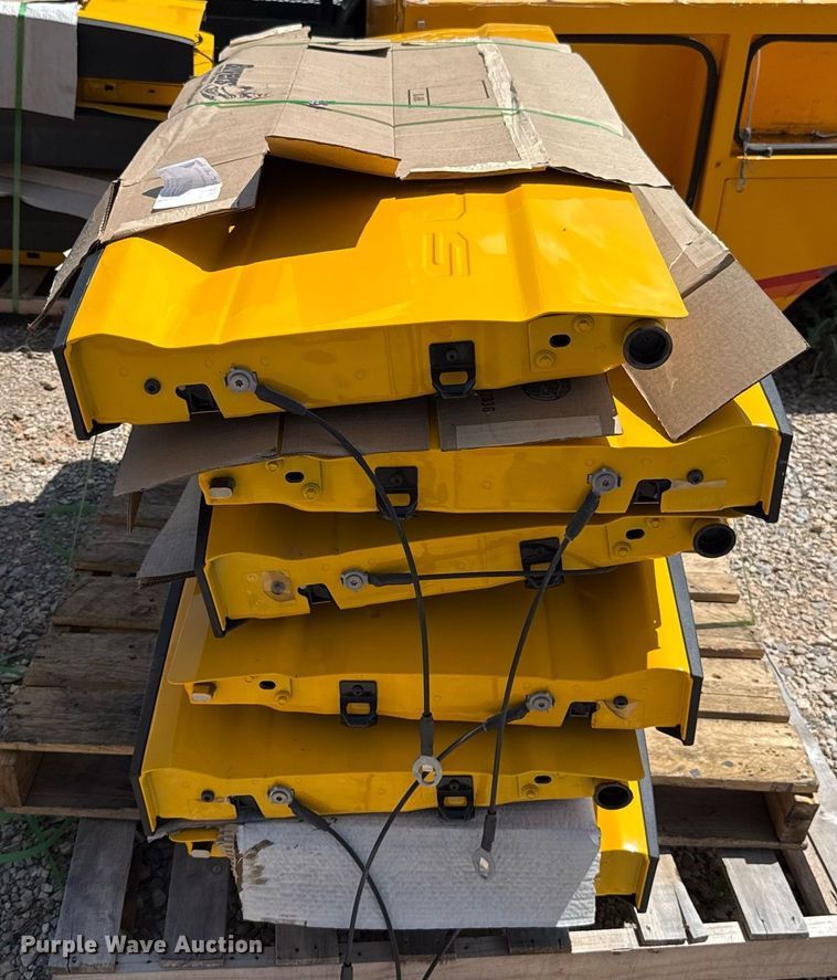 image for item EJ4760 (6) pickup truck tailgates