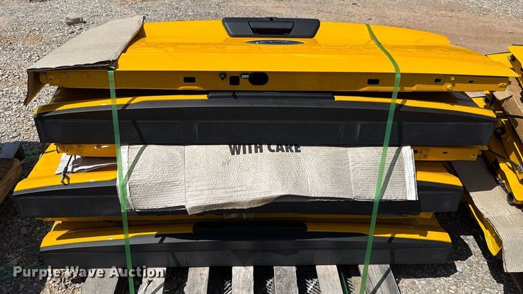 image for item EJ4761 (6) pickup truck tailgates