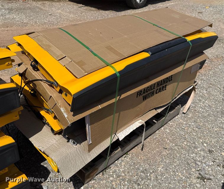 image for item EJ4762 (6) pickup truck tailgates