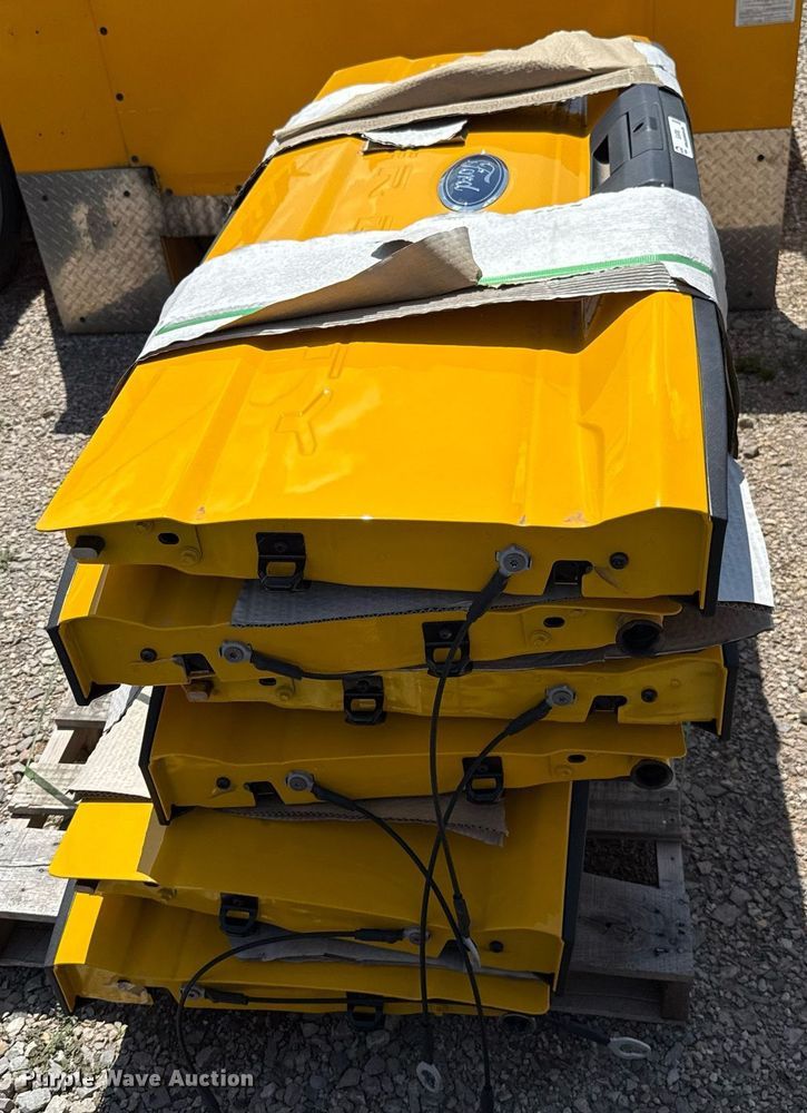 image for item EJ4763 (6) pickup truck tailgates