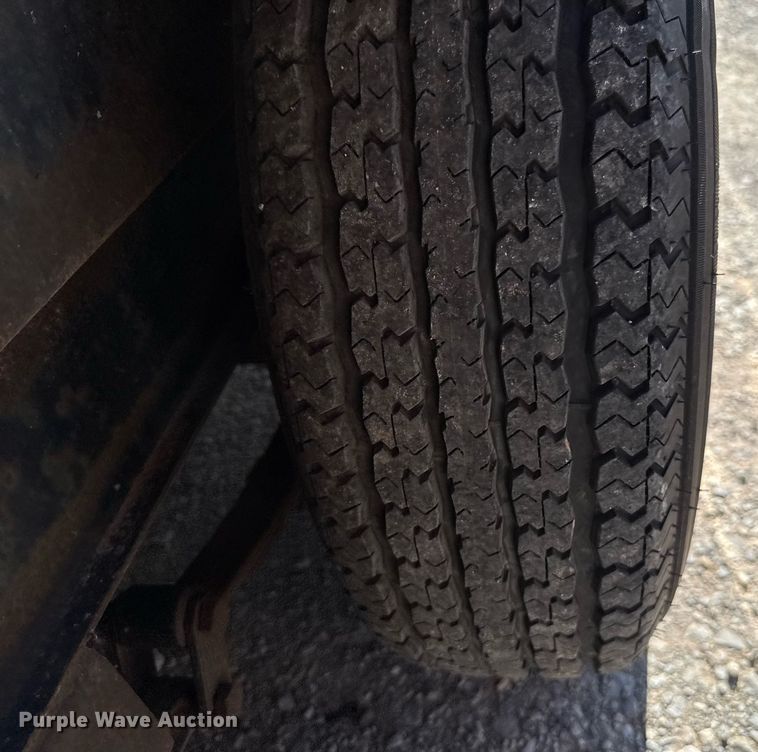 image for item EJ4765 2013 Freedom Trailers 8.5X24TA3 enclosed cargo trailer