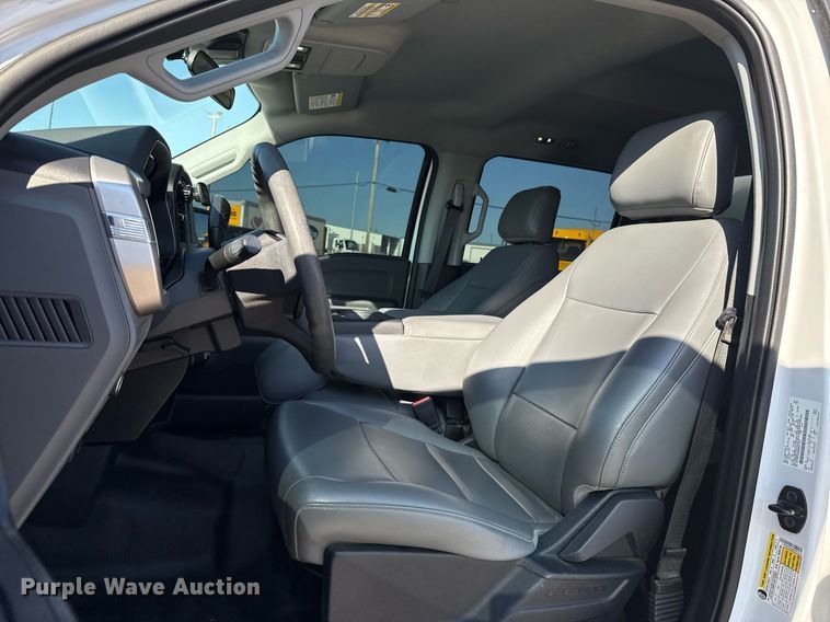 image for item EJ4768 2021 Ford F150 SuperCrew pickup truck