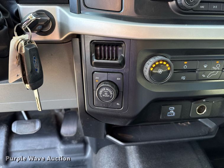 image for item EJ4768 2021 Ford F150 SuperCrew pickup truck