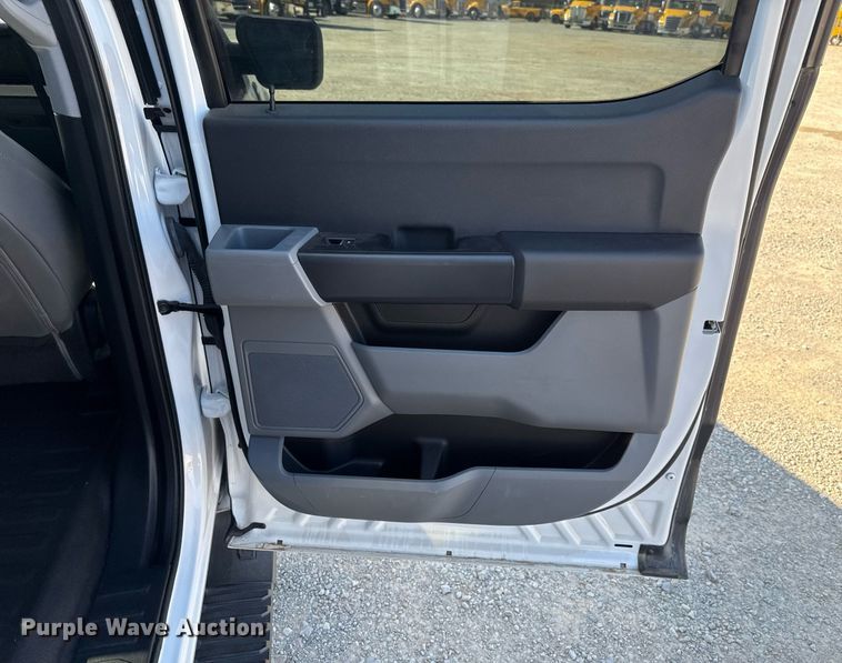 image for item EJ4768 2021 Ford F150 SuperCrew pickup truck