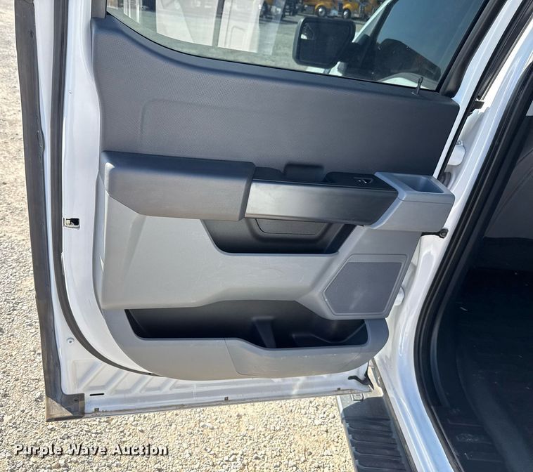 image for item EJ4768 2021 Ford F150 SuperCrew pickup truck