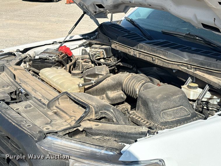 image for item EJ4768 2021 Ford F150 SuperCrew pickup truck