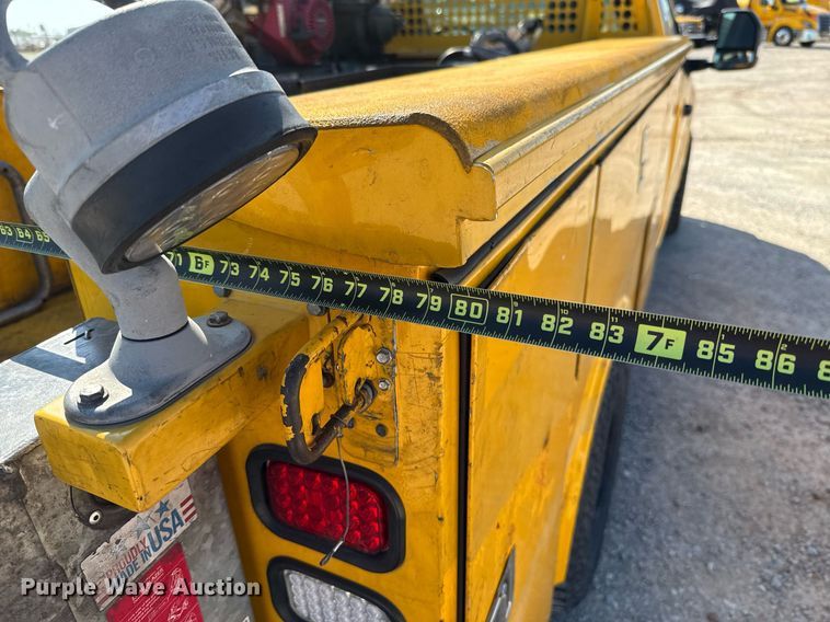 image for item EJ4769 2017 Ford F350 Super Duty utility bed pickup truck