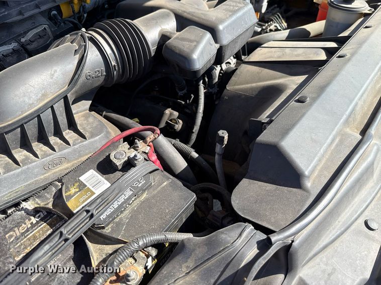 image for item EJ4769 2017 Ford F350 Super Duty utility bed pickup truck