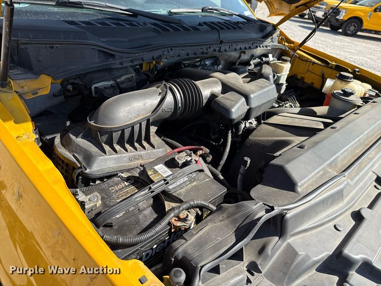 image for item EJ4769 2017 Ford F350 Super Duty utility bed pickup truck