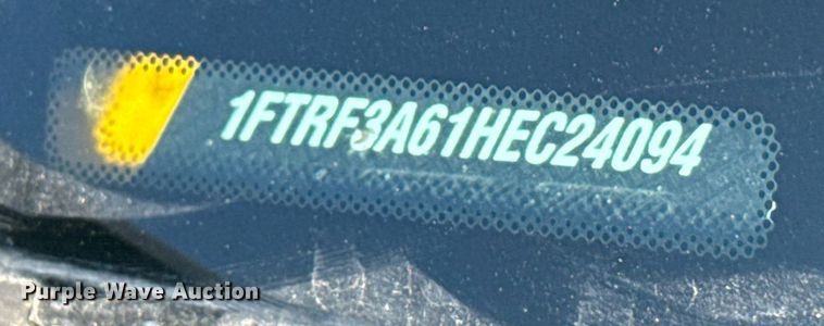 image for item EJ4769 2017 Ford F350 Super Duty utility bed pickup truck