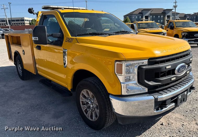 image for item EJ4770 2020 Ford F350 Super Duty utility bed pickup truck